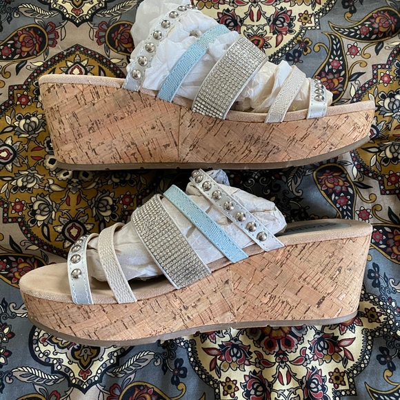 Wedges - Picture 2 of 3